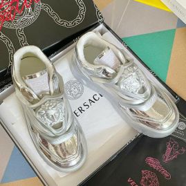 Picture of Versace Shoes Women _SKUfw119773548fw